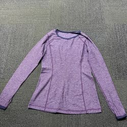 *Lululemon Top