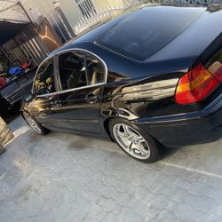 2004 BMW 330i