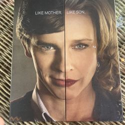 RARE -BATES MOTEL Season 1 HARDCOVER PRESS KIT - FREDDIE HIGHMORE