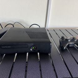 Xbox 360 with Games