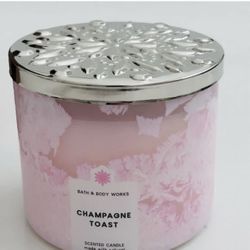 Bath And Body Candles For $15