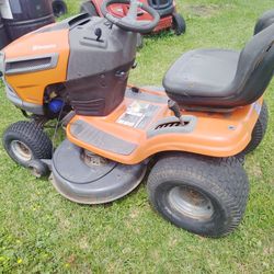 46" Husqvarna 22hp runs good ready to cut