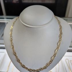 14k Gold Gucci Necklace 20.4 Grams 26 Long If You Are Interested Please Ask For Maribel Thank You ☺️