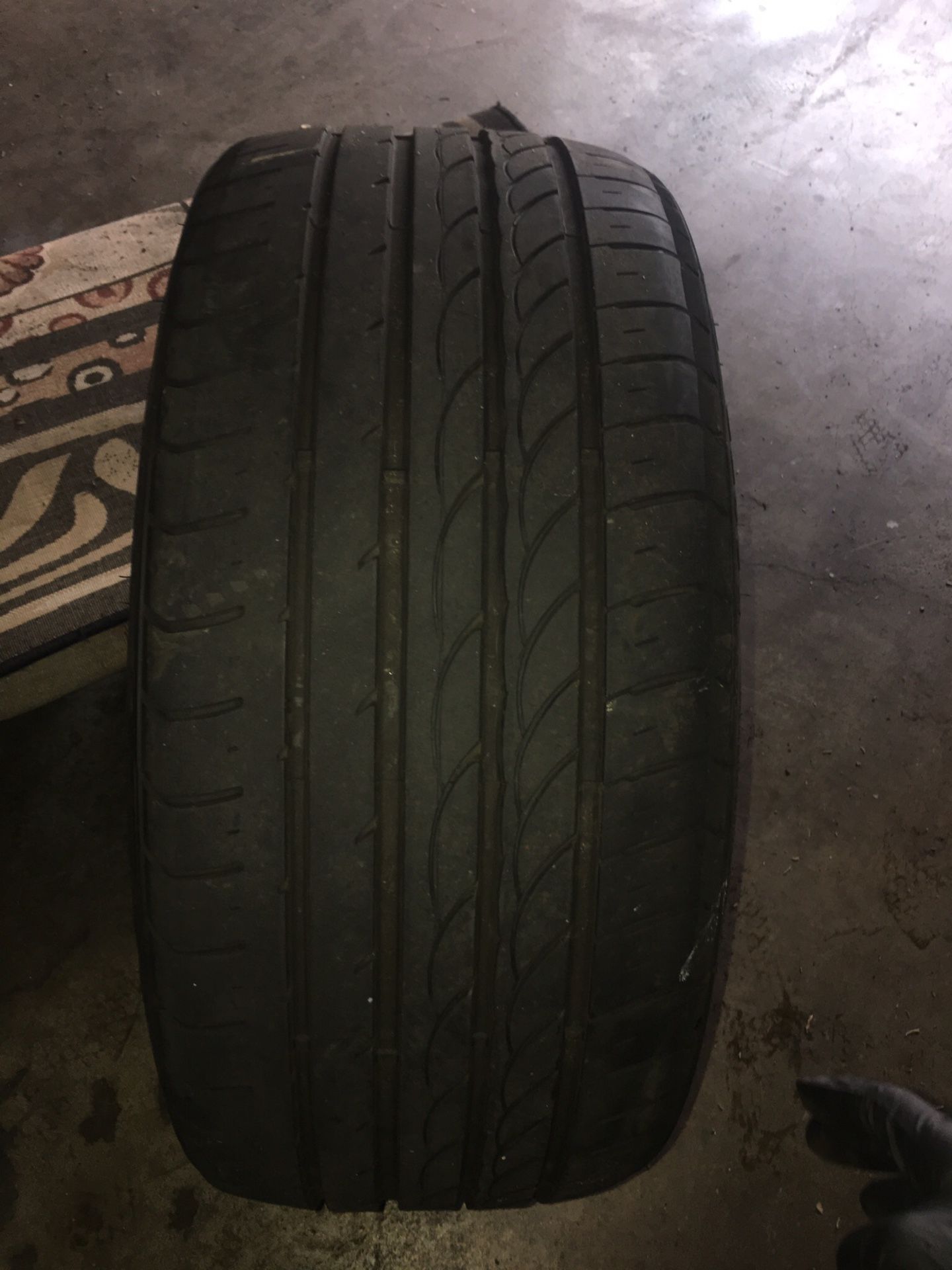 Dimax R8 Radial Tire 235/35/R19 91Y