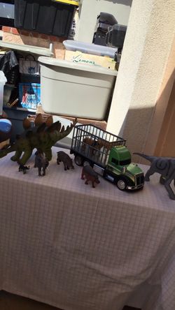Collectible dinosaurs 🦕 and others