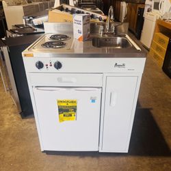 Compact Kitchenette – Fridge, Cooktop, Sink (Scratch & Dent) Model: CK3016
