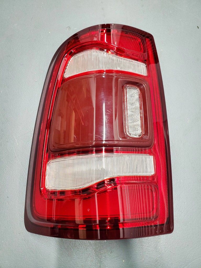 Taillight Assembly For Driver Side Ram 2500 or 3500