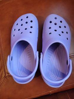CROCS Size W6 And M8 Like New