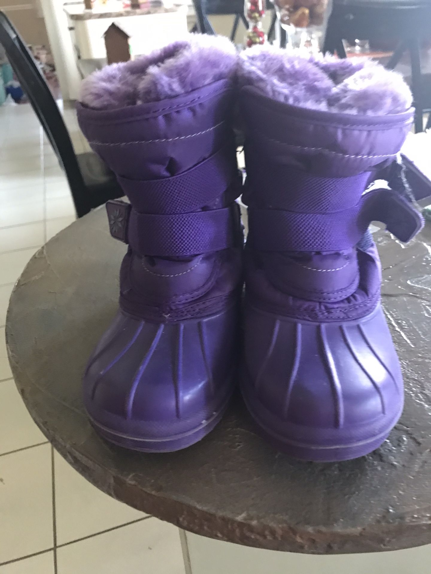 Girls Size 11/12 Snow Boots