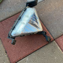 2019-2020 Hyndai Elantra Fog light Passenger Side 