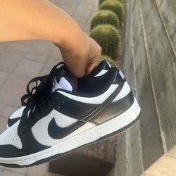 Black Nike Size 8 Women 