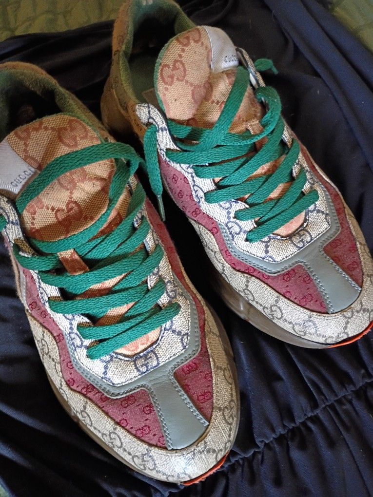 Gucci Sneakers 9+