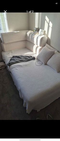 Bed/ couch
