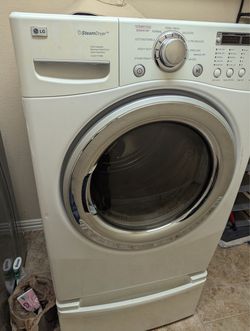 LG SteamDryer Front Load Dryer White