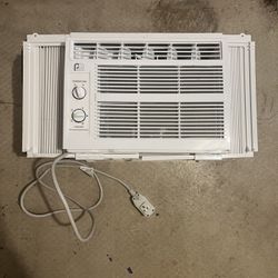 Window AC