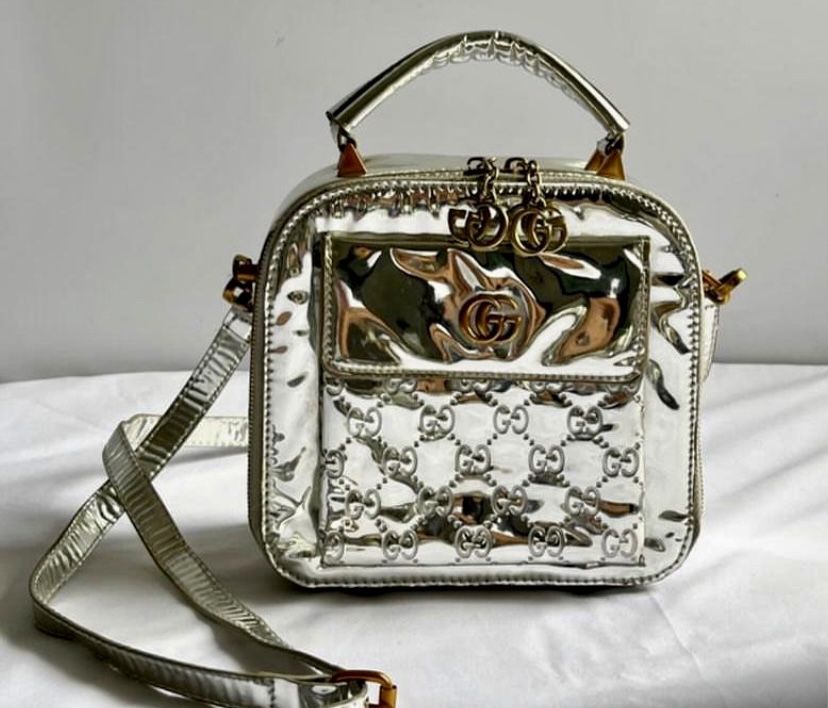 Pre Owned Gucci Guccisima Leather Silver Top handle Bag