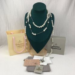 Vivienne Westwood Irregular Three Row Pearl Bas Relief Choker in silver
