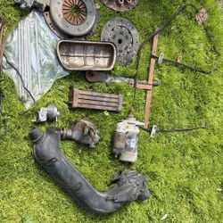 Lots Of Volkswagen, Vw Beetle 1960’s karmann ghia Parts