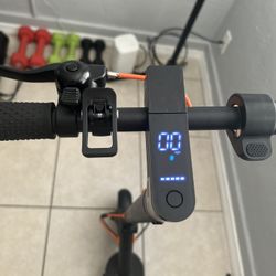 Electric scooter