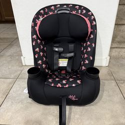Minnie mouse Convertible car seat