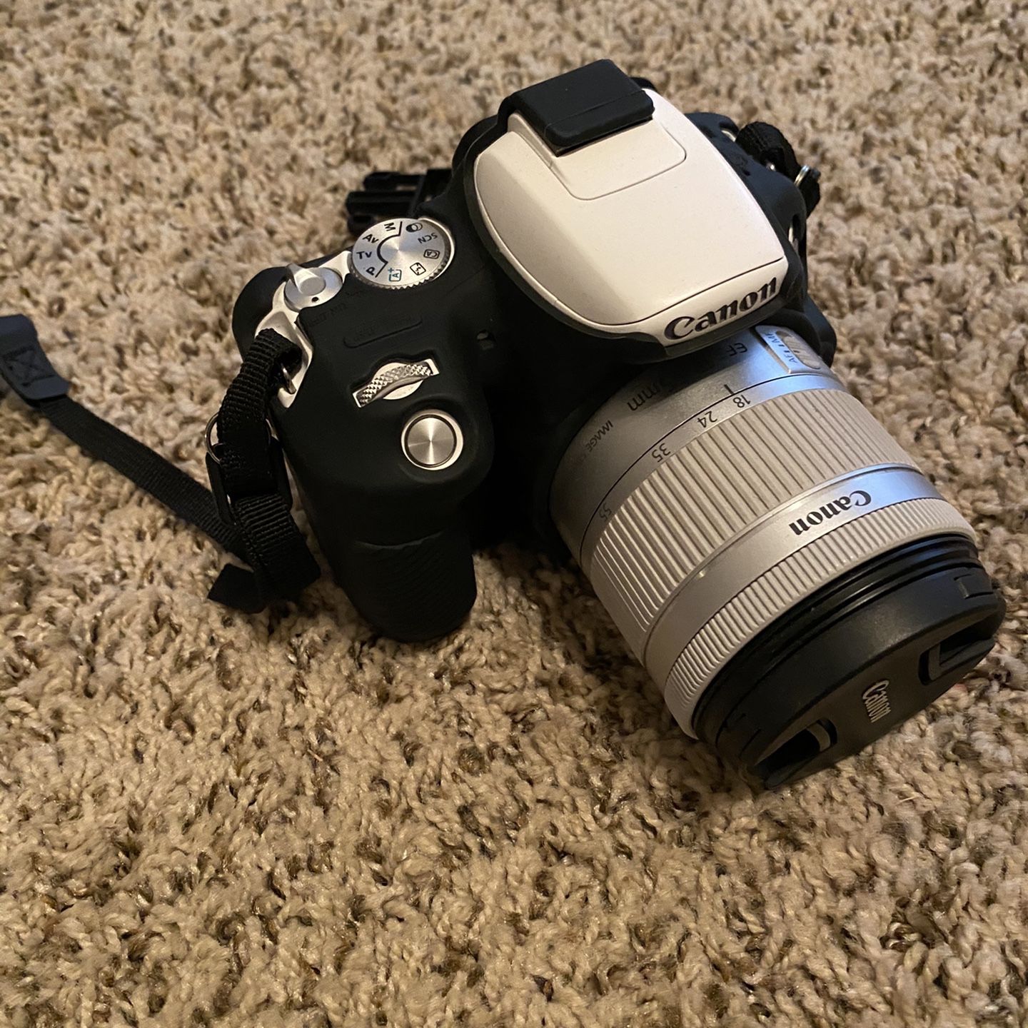 Canon Rebel SL2