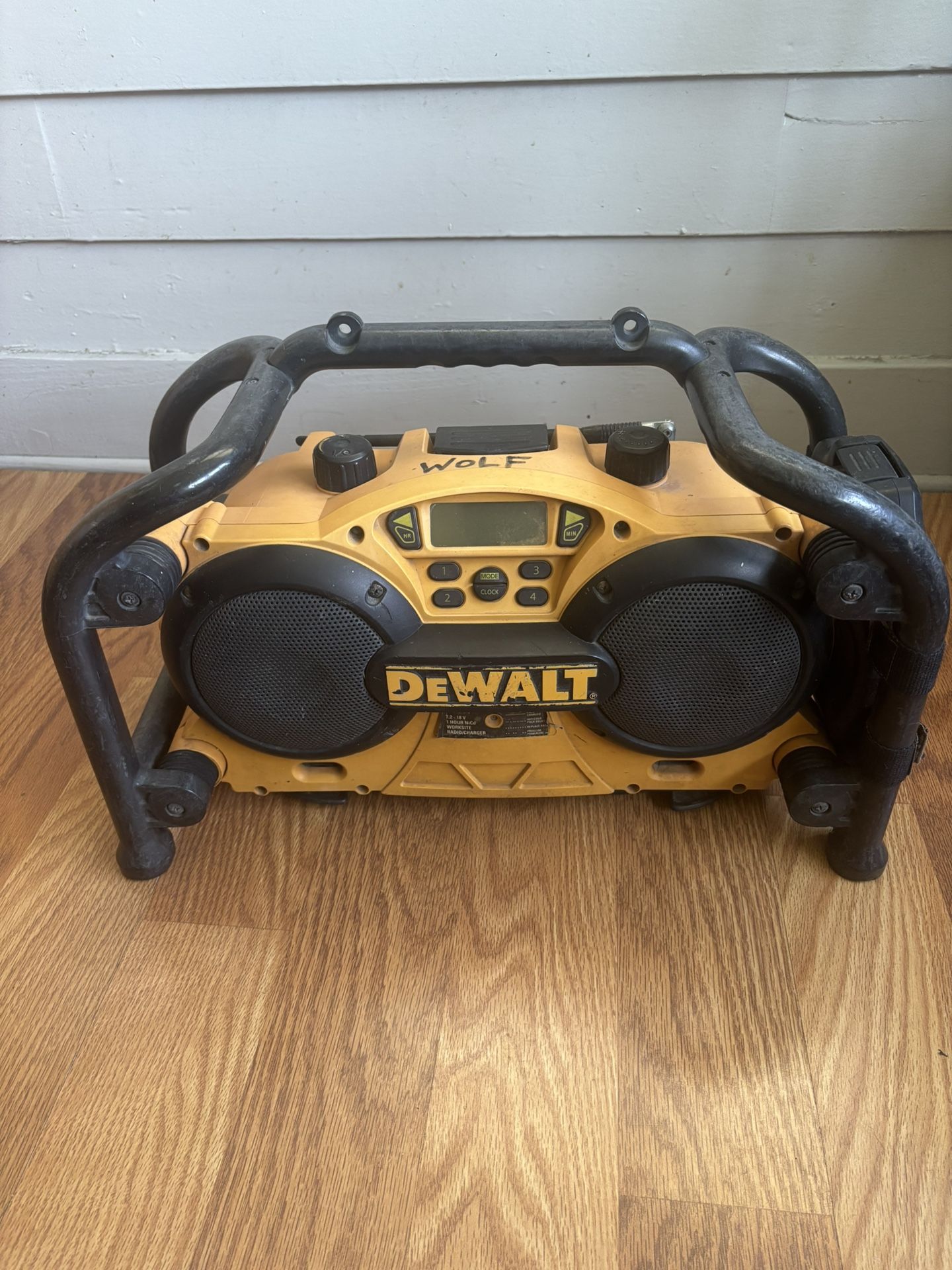Dewalt Radio 18v Tool Only