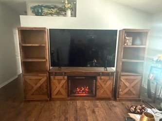 Entertainment center