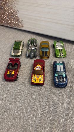 Hot Wheels Die-Cast Car Lot of 7