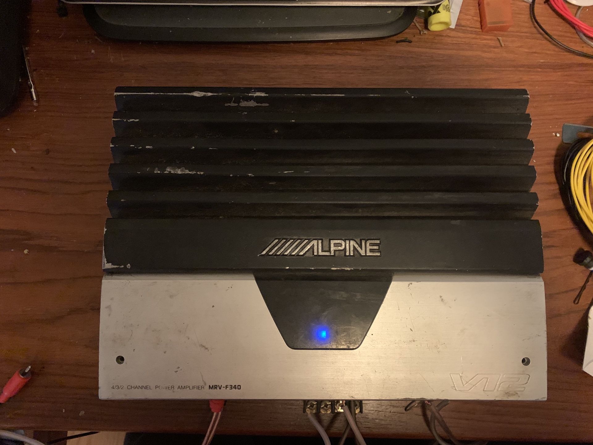 Alpine MRV-F340 amplifier