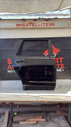 2021 Escalade Door Rear Passenger OEM 2026