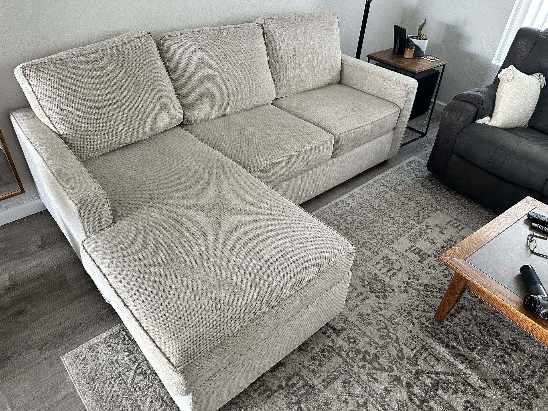 Chaise Sectional Sofa