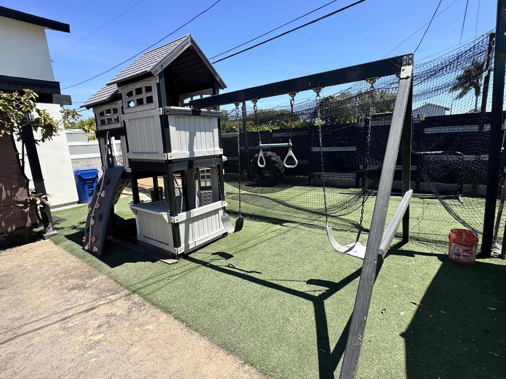 Kids Jungle Gym/ Playhouse