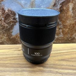 Panasonic LUMIX Full Frame Camera Lens, S 100mm F2.8 Macro - S-E100,Panasonic,Panasonic S-E100,Panasonic 100mm Lens,Lumix,full Frame Lens 