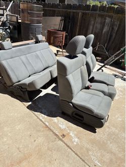 Ford F-150 4 door seats