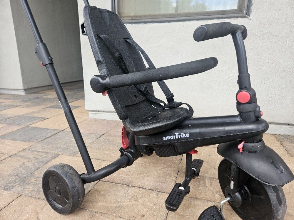 Smartrike Collapsible Tricycle Stroller STR3