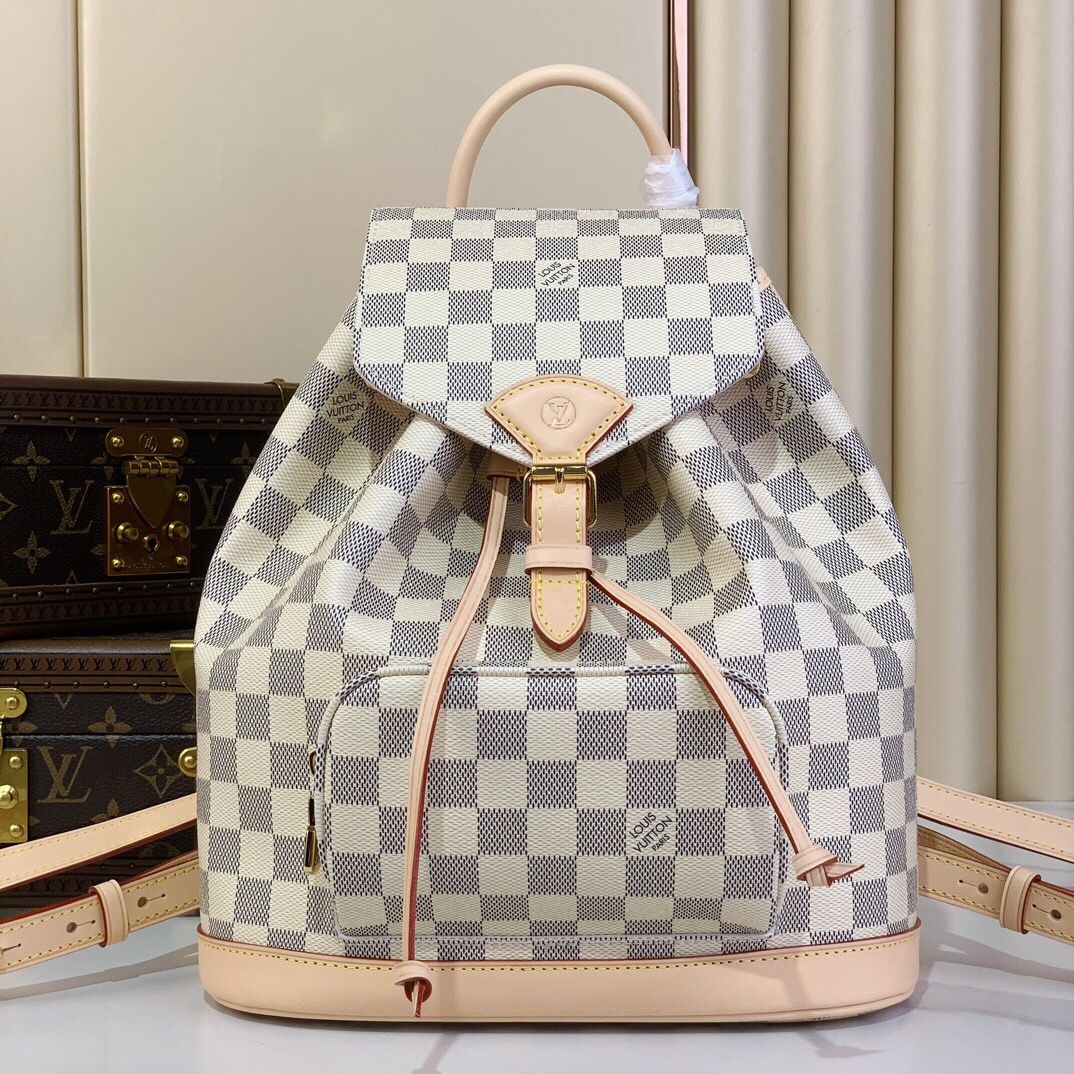 Ladies ๐๐จ๐ฎ๐ข๐ฌ ๐๐ฎ๐ข๐ญ๐ญ๐จ๐ง Backpack Bag