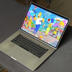 2018 MacBook Pro (HexaCore i7) 16gb/500gb