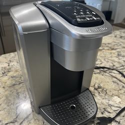 Keurig K-Elite Single Serve K-Cup Pod Coffee Maker, with Strength and Temperature Control, Iced Coffee Capability, 8 to 12oz Brew Size, Programmable, 