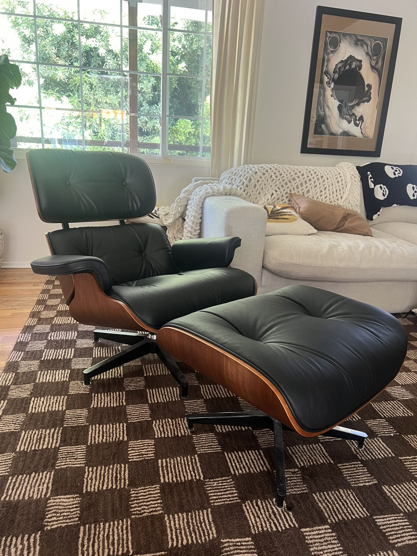 Eames Style Lounge Chair With Ottoman
