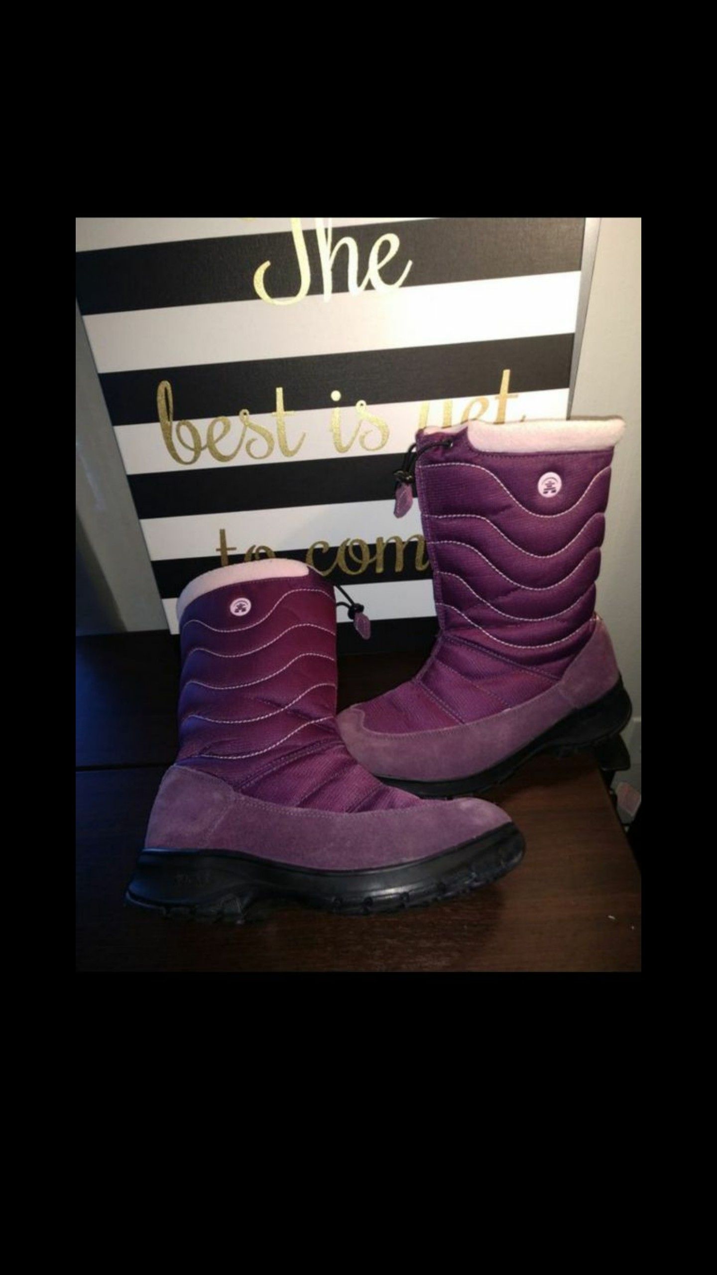 Women's Winter / Snow boots size 9