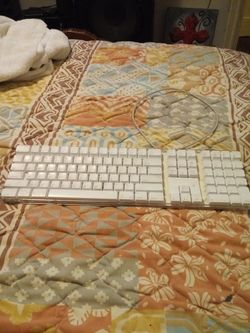 Apple keyboard