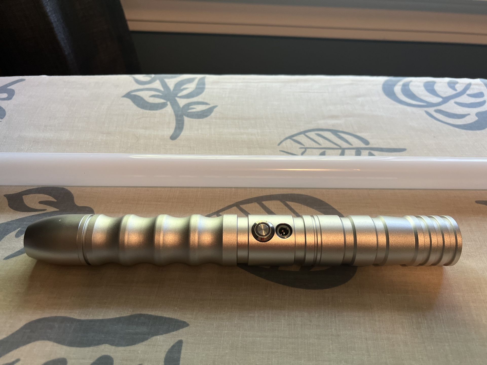 Rebel Sabers Brawler Lightsaber