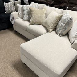 Beautiful Nice Chaise Sectional!