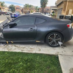 Toyota Scion R86 2015 Partes