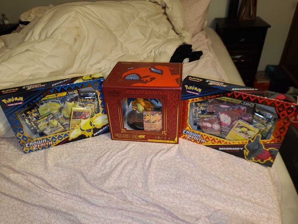 Crown Zenith And Charzard Ex Pokemon Lot