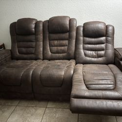 Cracked Leather Recliner : Charging Couch 