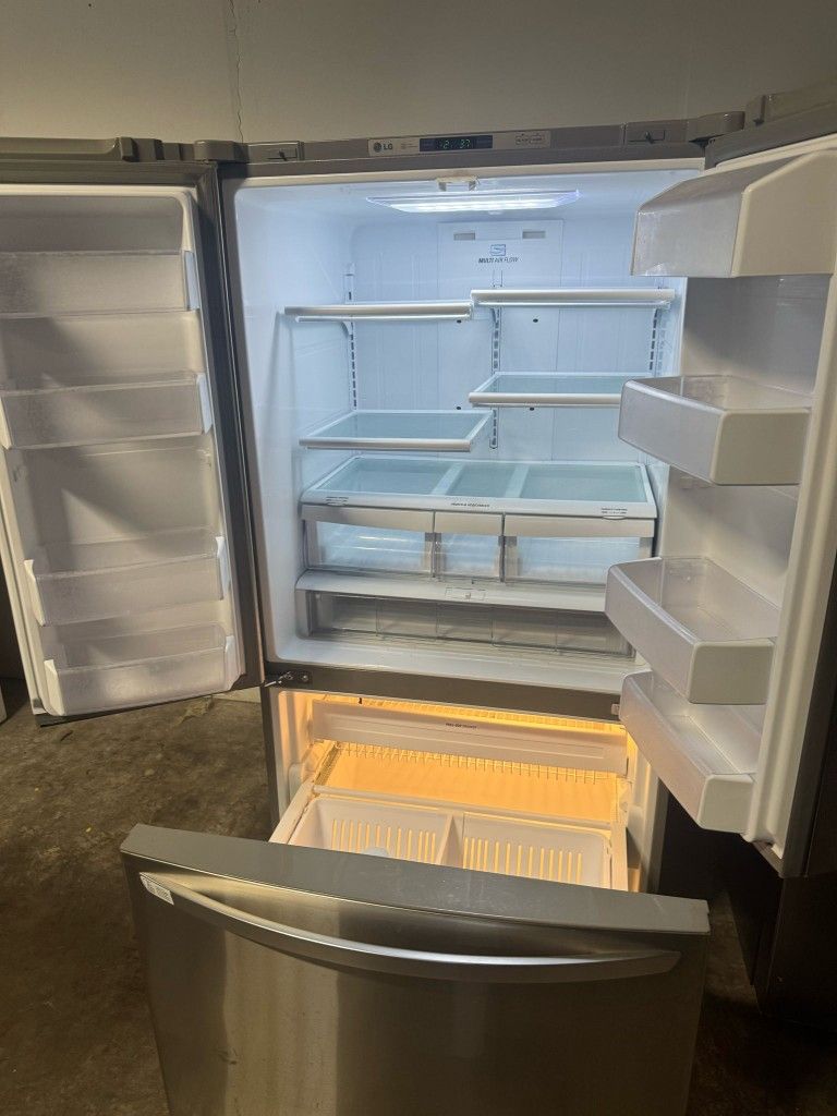 33 Inches FRIDGE 👀 FREE DELIVERY AND INSTALLATION 👀