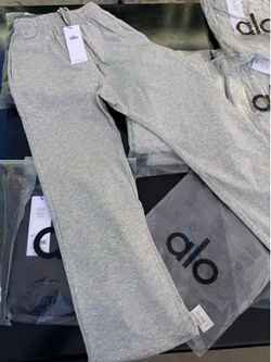 Alo Yoga Uncuffed Sweatpants Men’s Women’s Brand New Sizes S M L $80 OBO Authentic Active Lounge