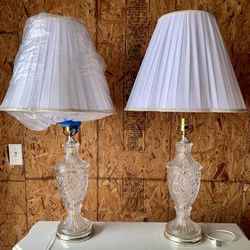 SET OF 2 – VINTAGE CUT GLASS, CRYSTAL FROSTED GLASS LAMPS -  HOLLYWOOD REGENCY 31 