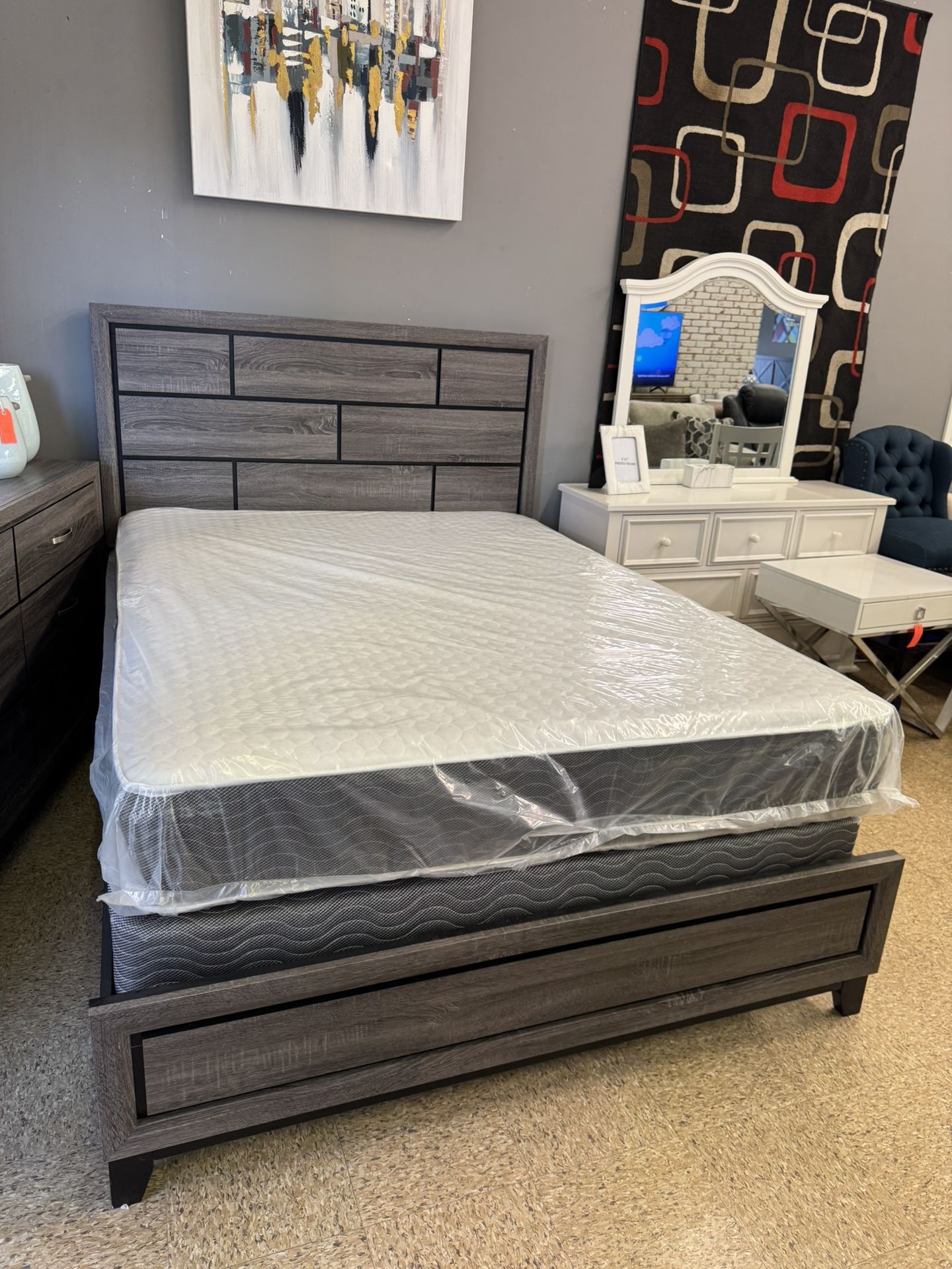 Queen Bed And Mattress Set 🔥